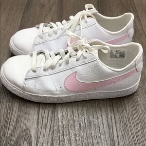 Nike White Sneakers with Pink Accents